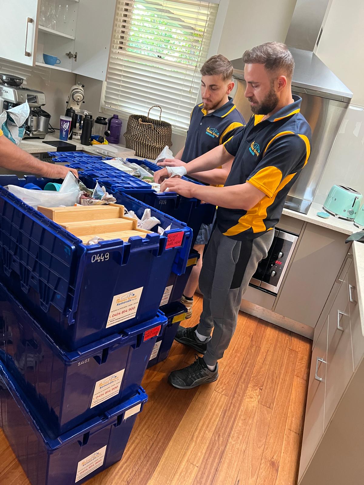 Best removalists in Sydney providing moving boxes
